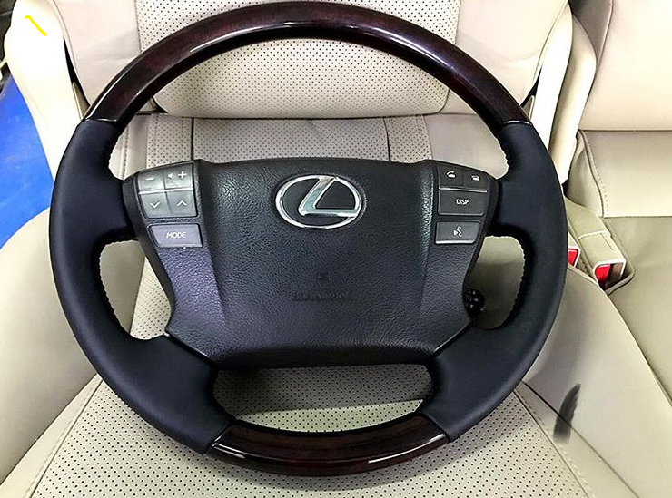 Перетяжка руля кожей Lexus LX570