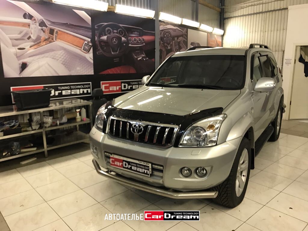 Перетяжка салона авто Toyota Land Cruiser Prado 120