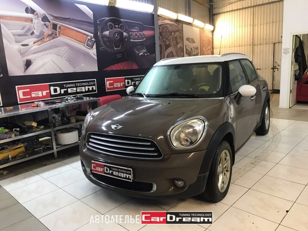 Перетяжка салона MINI Cooper