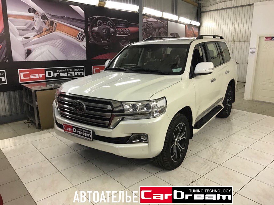 Шумоизоляция салона автомобиля Toyota Land Cruiser 200