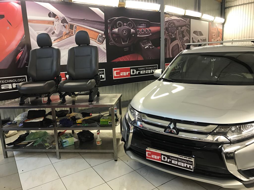 Перетяжка салона MITSUBISHI OUTLANDER