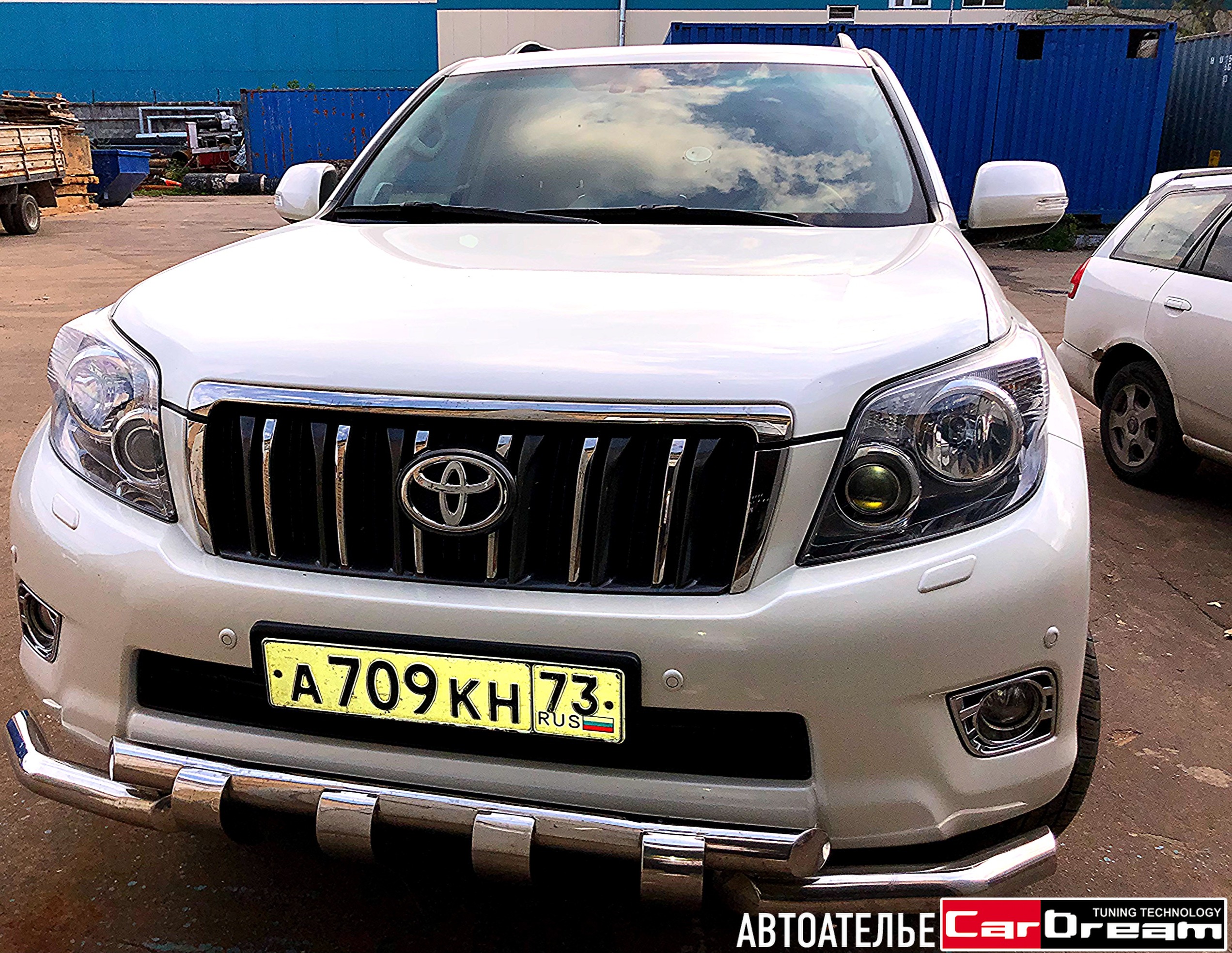 Перетяжка салона Toyota Land Cruiser Prado 150 кожа+алькантара