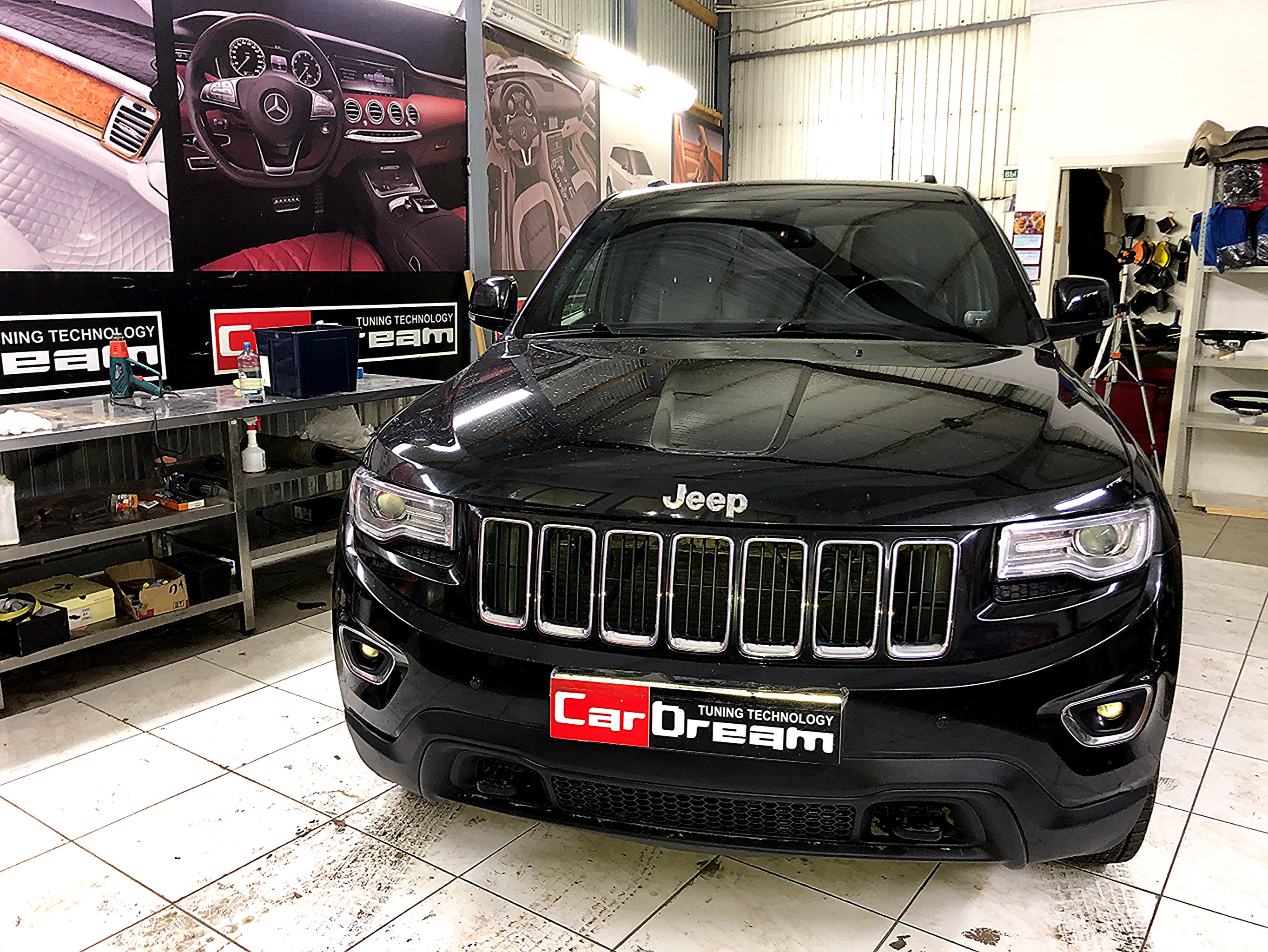 Перетяжка салона сидений JEEP GRAND CHEROKEE