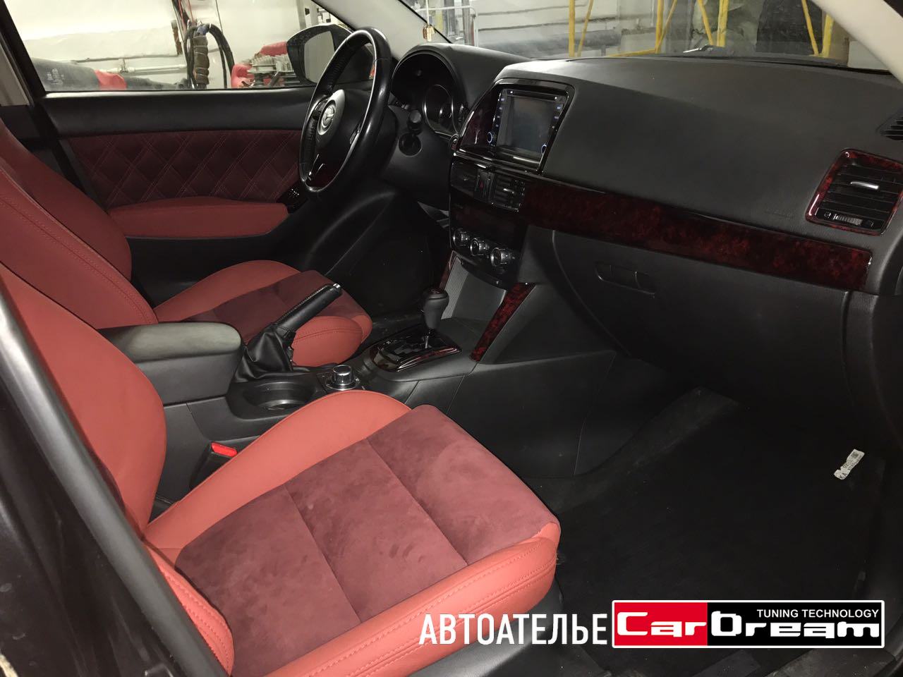 Mazda CX-5 Перетяжка салона автомобиля кожей и алькантарой