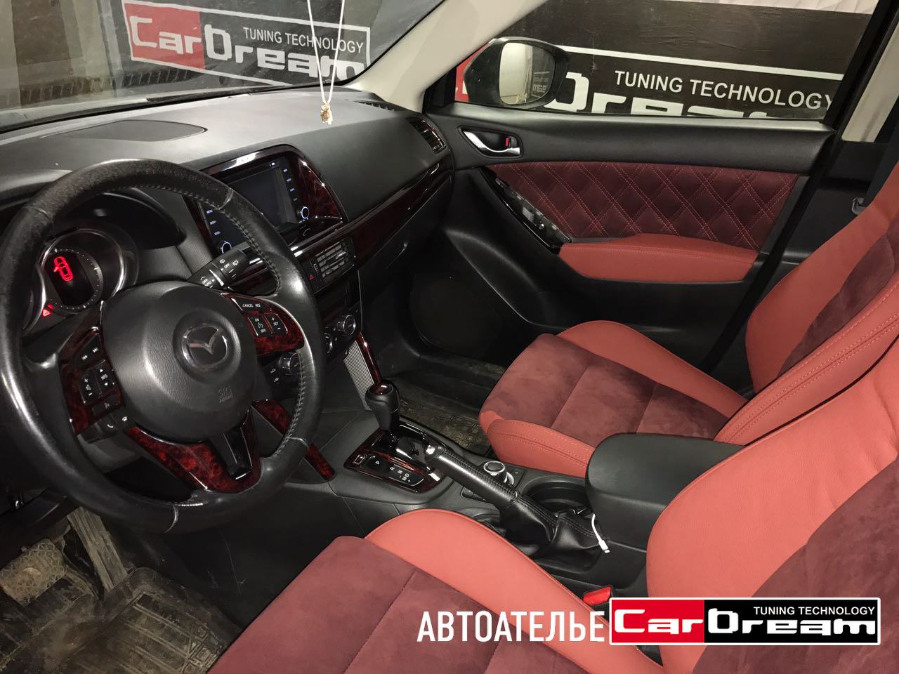 Mazda CX-5 Перетяжка салона автомобиля кожей и алькантарой