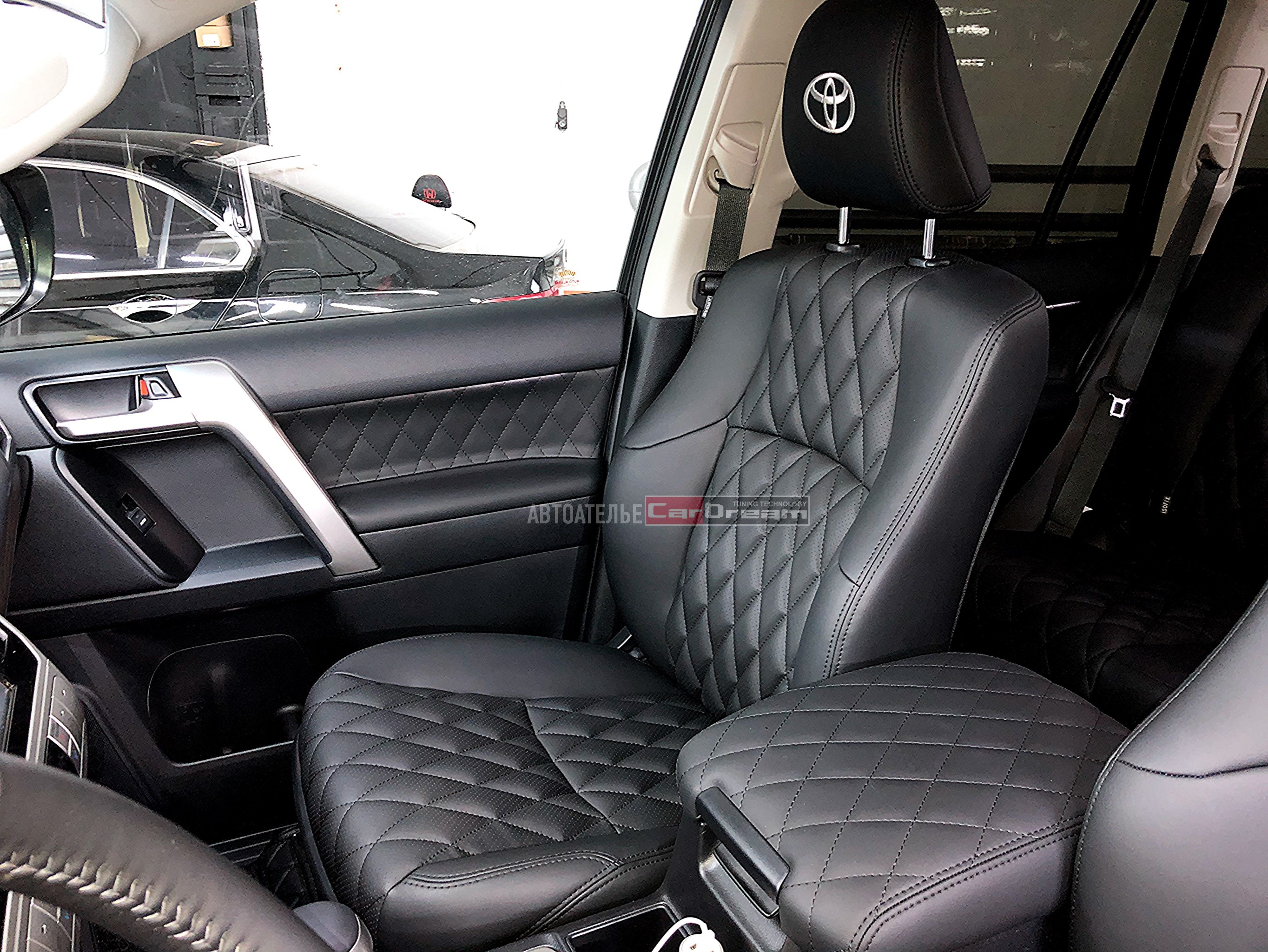 Перетяжка салона кожей Nappa Black Toyota Land Cruiser Prado 150 2019г.в с тряпки на кожу. (23.01.2020)