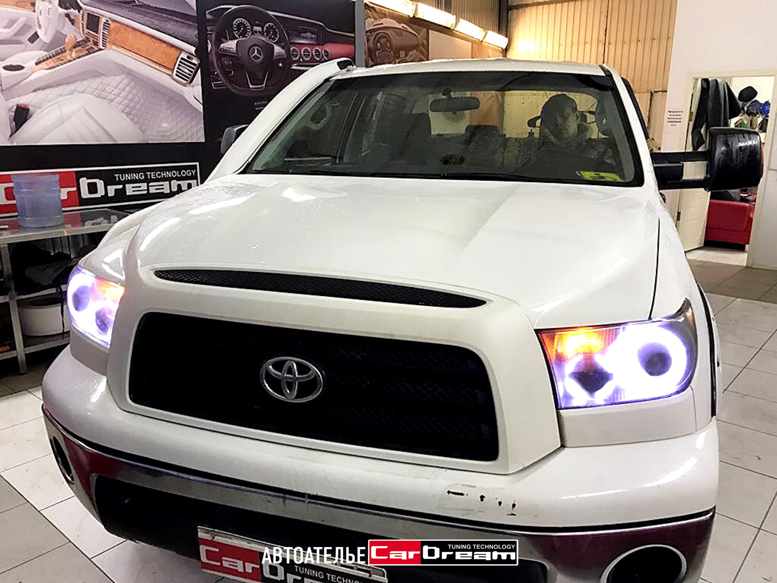 Перетяжка салона TOYOTA TUNDRA