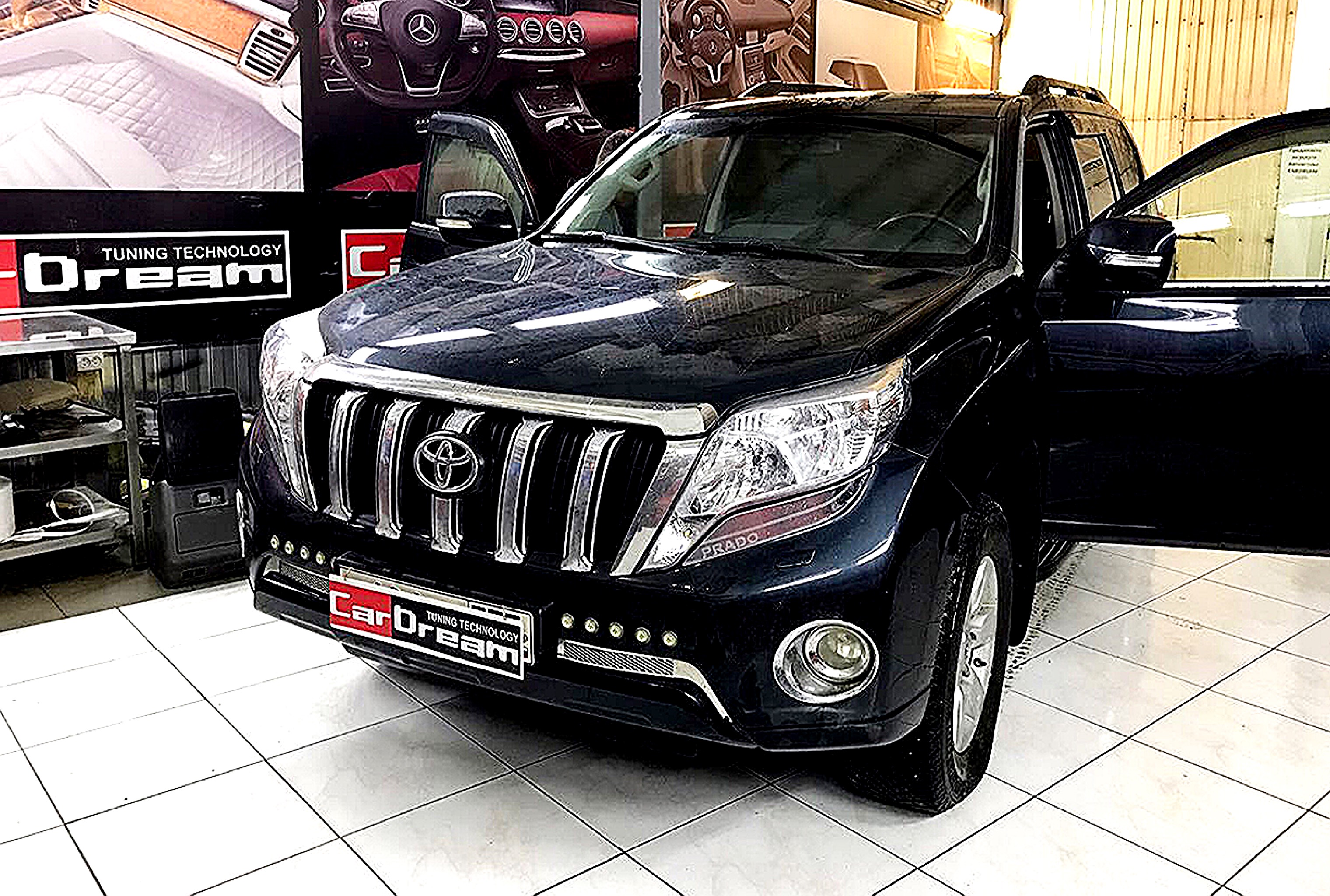 Перетяжка салона Toyota Land Cruiser Prado 150 2014г.в