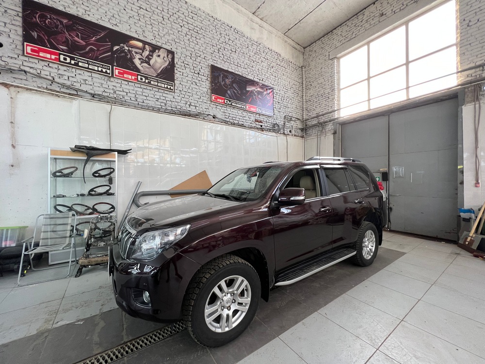 Полный тюнинг салона Toyota Land Cruiser Prado 150 / Перетяжка салона с анатомией Lexus LX 570